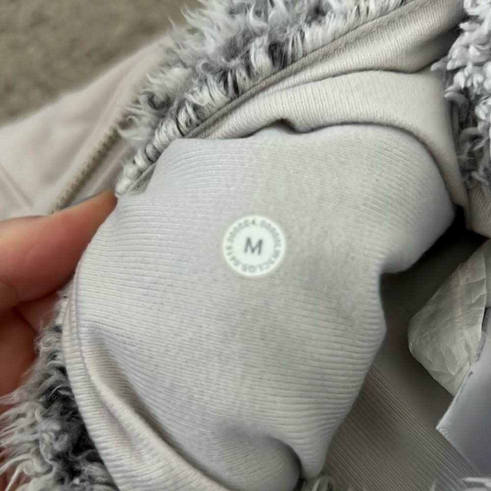 Lululemon Fuzzy Reversible Jacket - image 6
